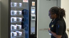 美国南卡监狱安装纳洛酮自动售货机 提供公益药